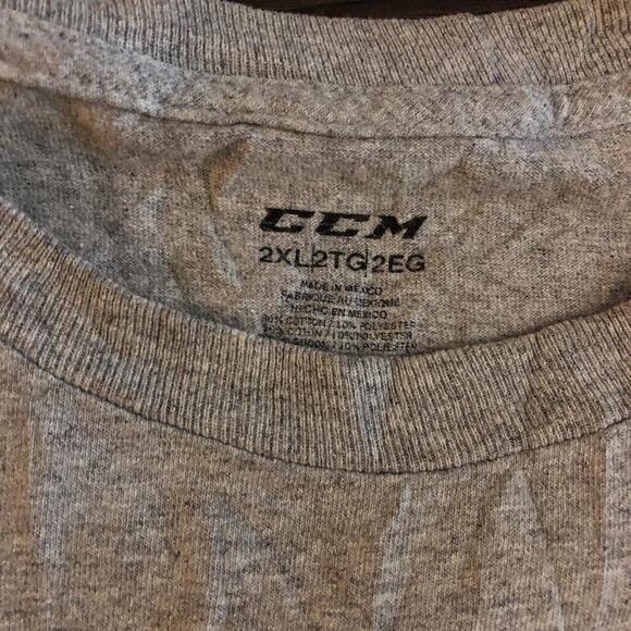 Men’s Grey Colorado Eagles Kelly Up Champions Graphic Tee - Picture 4 of 4